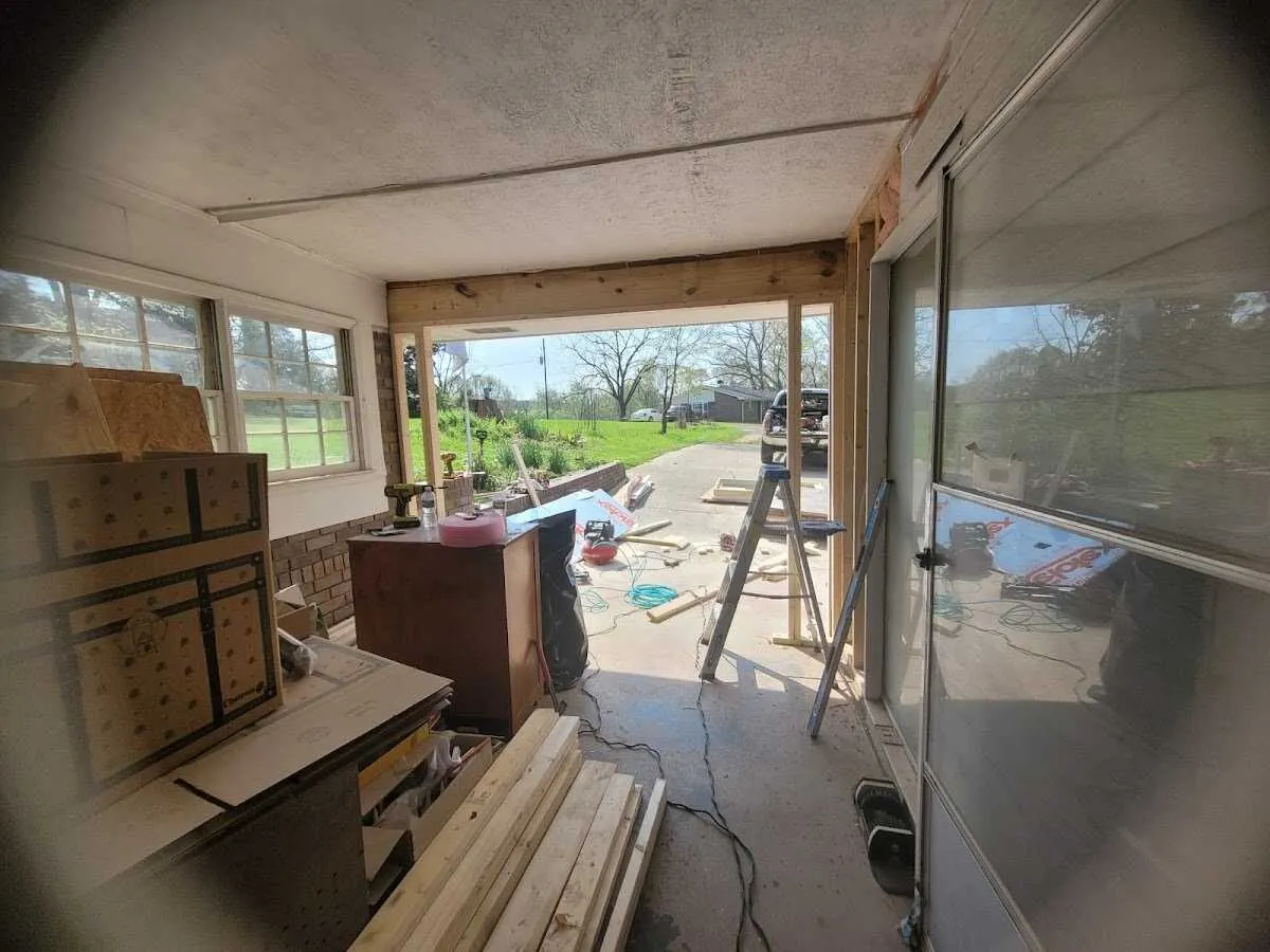 Air movers and dehumidifier for Drying & Dehumidification in Frostburg